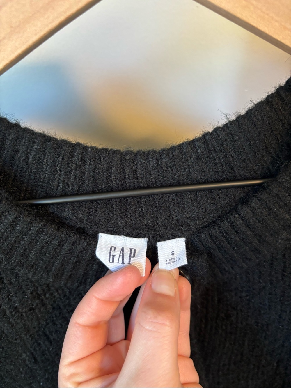 GAP Black Ribbed Button-Front Cardigan - Picture 4 of 7
